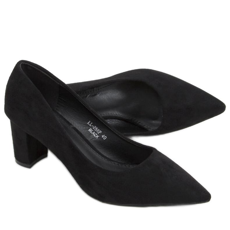 Pumpar på Durga Black-stolpen svart