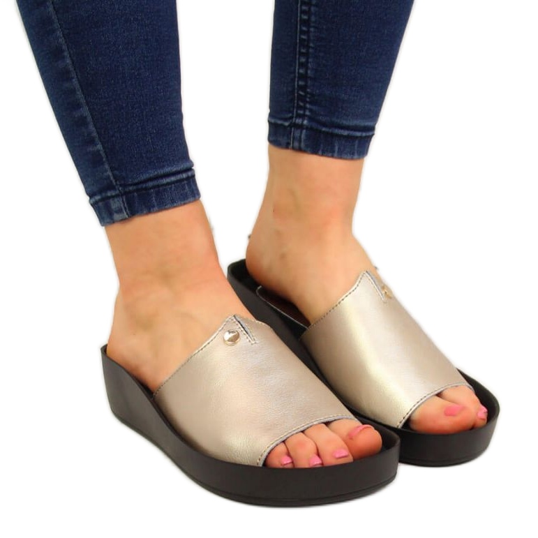 Plattofflor i läder Filippo W PAW199B gyllene