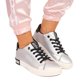 Låga sneakers för kvinnor med ekologiskt läder Silver Big Star II274034