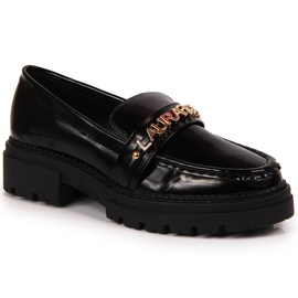 Svartlackerade damskor med inskriptionen Laura La.Fi