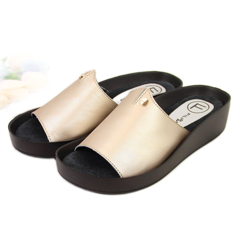 Damtofflor Filippo i gyllene läder