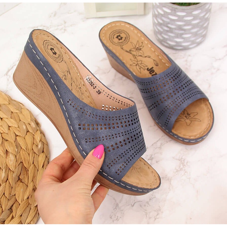 Marinblå Jezzi wedge tofflor för kvinnor