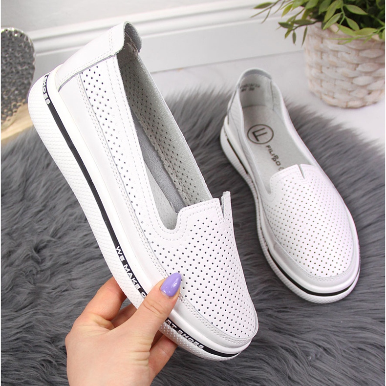 Vita genombrutna läderskor för kvinnor Filippo