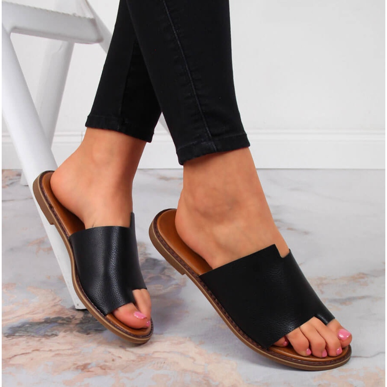 Svarta flipflops för damer Jezzi