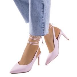 Rosa snörklack från Latvala