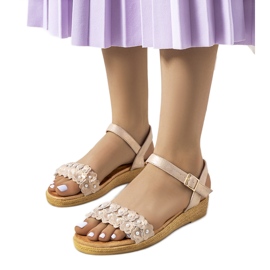 Farra gyllene sandaler för kvinnor rosa