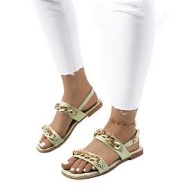 Gröna sandaler med Withers-kedjor