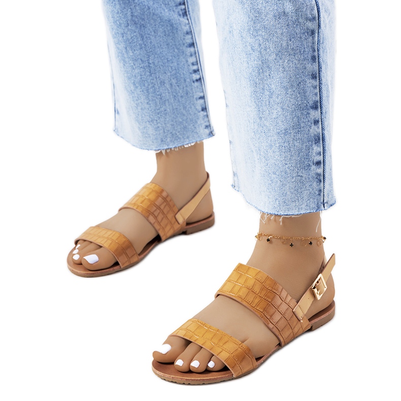 Chinn bruna sandaler för kvinnor gul
