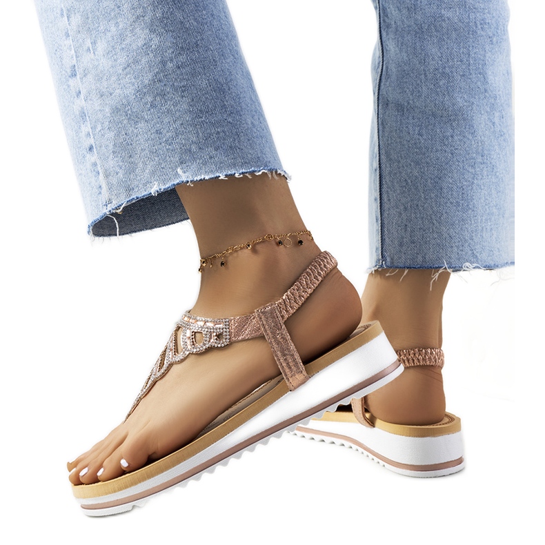 Rosa Ahola platåsandaler