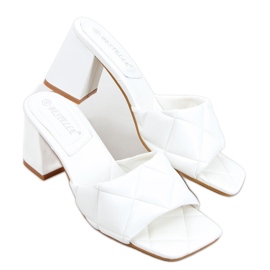 Tofflor med bred klack Helen White vit