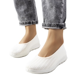 Beige Meeri tränare