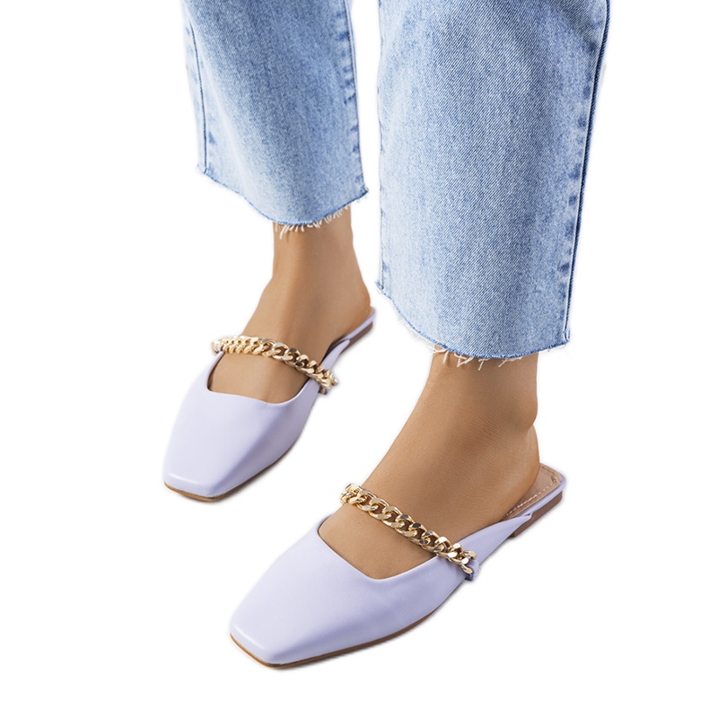 Lila eleganta tofflor från Baras violett