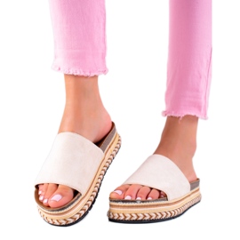 Bestelle Beige tofflor på plattformen