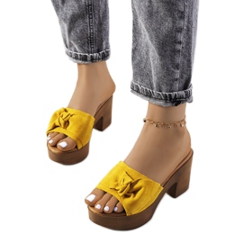 Gula Sarthe höga klackar