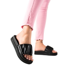 SHELOVET Svarta tofflor på plattformen