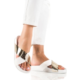 Groto Gogo Skimrande VITA OCH GYLDNA Tofflor gyllene