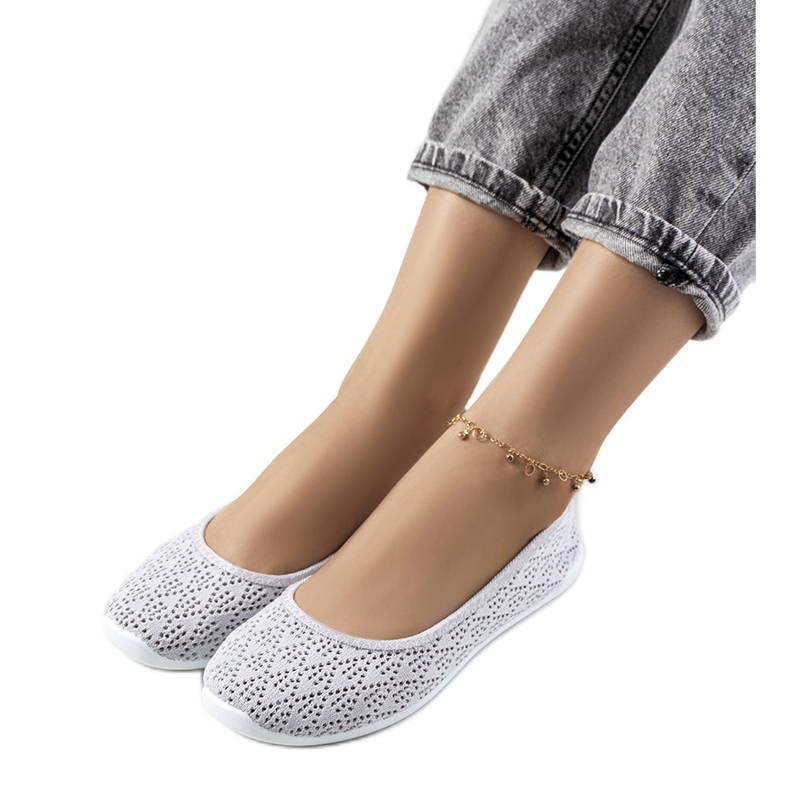 Holmen grå genombrutna ballerinor