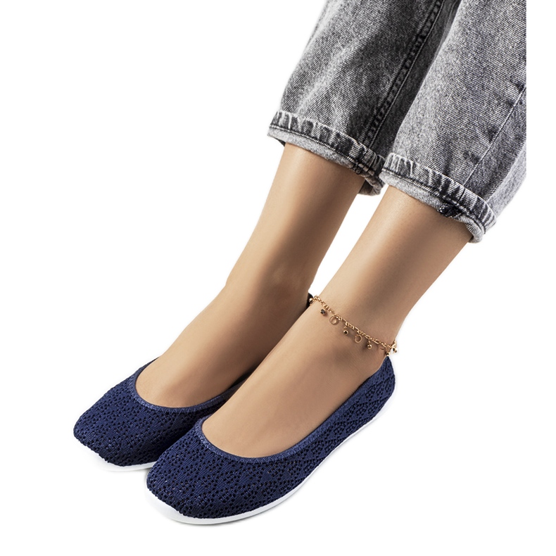 Holmen marinblå genombrutna ballerinor