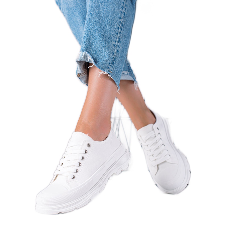 SHELOVET Vita sneakers på plattformen