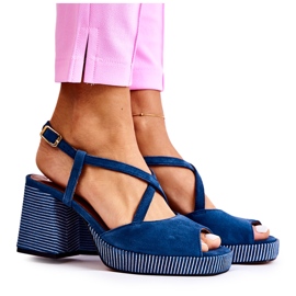 Sandaler i mocka på en stor klack Maciejka 05543-17 Marinblå