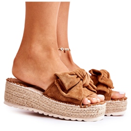 PG2 Kvinnors Tofflor På En Kil Med En Rosett, Tayla Brown brun