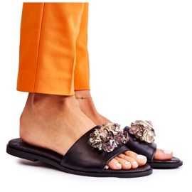 Lädertofflor för kvinnor med prydnad Nicole 2726 Svart