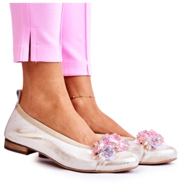 Ballerinaskor i läder med kristaller för kvinnor Nicole 2749 vit