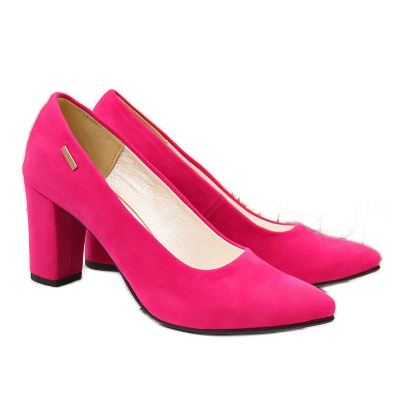 Pumps på stolpen mocka fuchsia Monique rosa