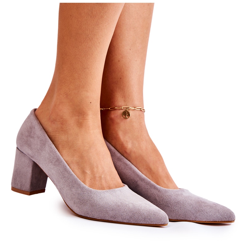 PS1 Klassiska mockapumpar på en grå Lency-klack