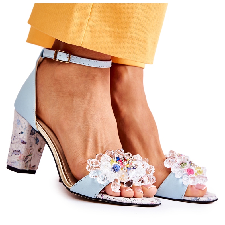 PA2 Lädersandaler På En Stång Med Blå Velinda Kristaller