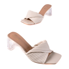 SHELOVET Tofflor med genomskinlig klack beige