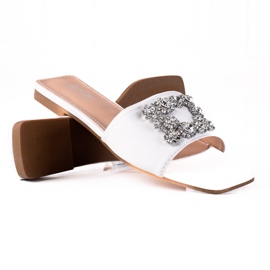 SHELOVET Eleganta tofflor vit