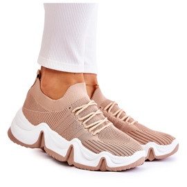 PG1 Beige Dayen Slip-On Sneakers för kvinnor