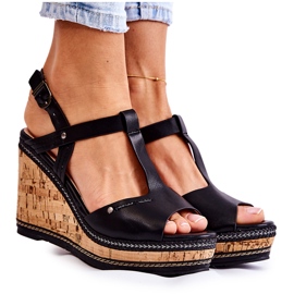 PG1 Klassiska svarta lädersandaler Valorin