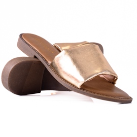 W. Potocki Tofflor Med En Bred Rand Potocki gyllene