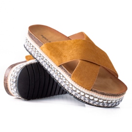 SHELOVET Trendiga tofflor på plattformen brun