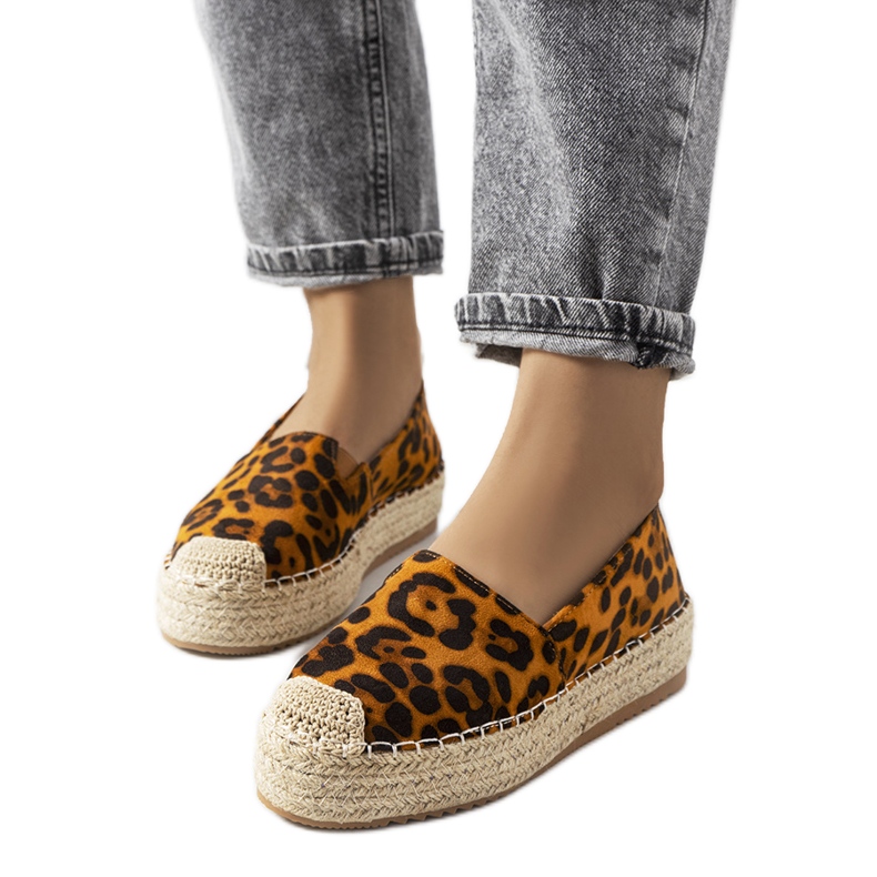 Bruna espadriller på Feiken-plattformen svart gul