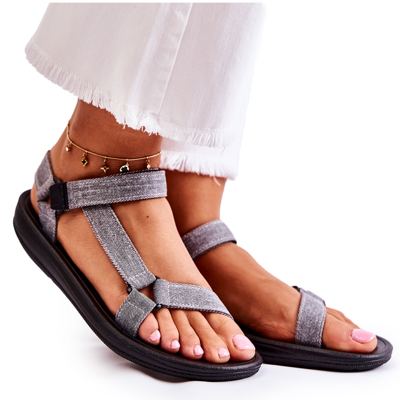 PM1 Klassiska damsandaler med kardborreband Grå Kalla