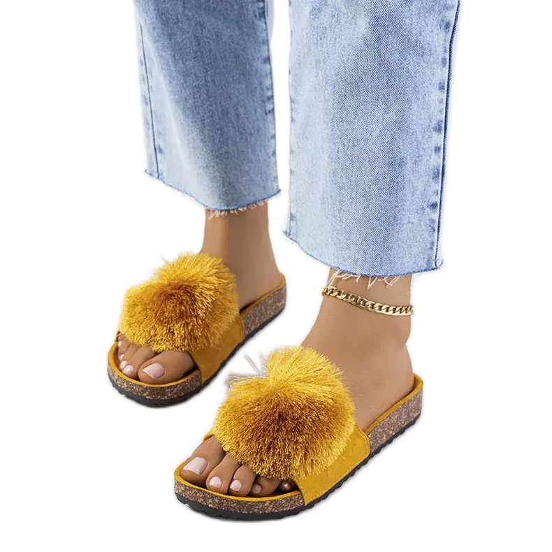 Gula flip-flops på Rett korksula