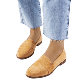 Hårda bruna loafers