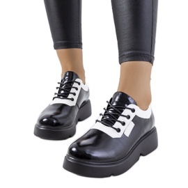 Svarta damskor från Parram