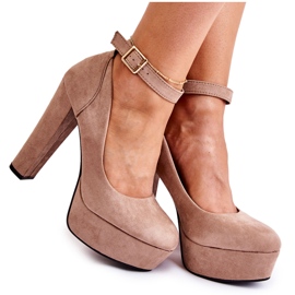 WS1 Mockapumpar på den beige Gottie-plattformen