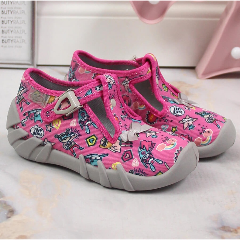 Flicktofflor med rosa Befado-stängning