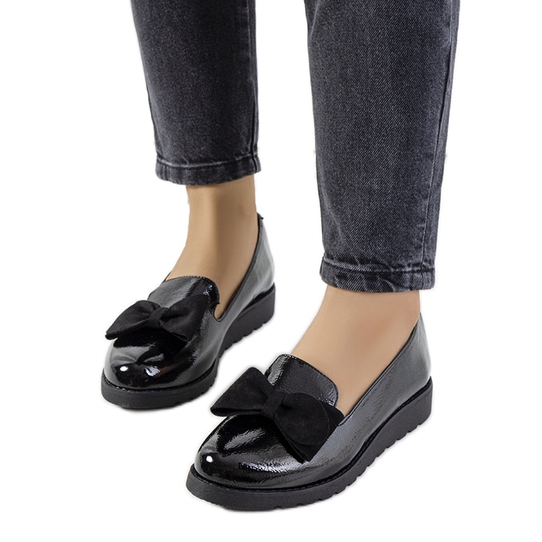 BM Voeren svartlackade skor