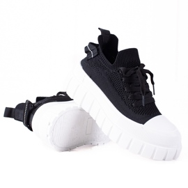 SHELOVET Sneakers På En Tjock Plattform svart