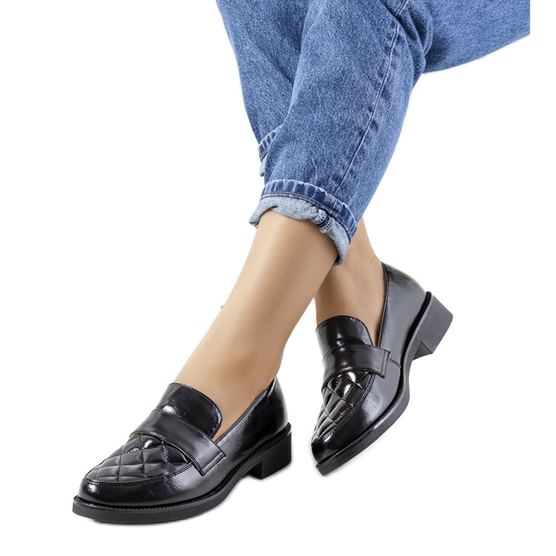 Alexans svarta loafers