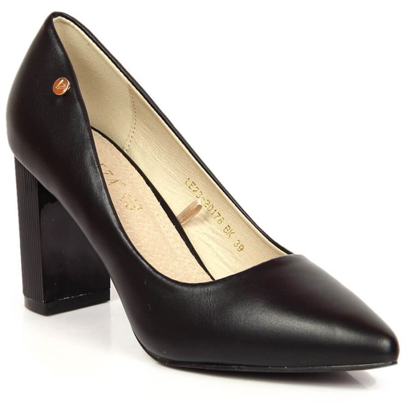 Pumpar på Vinceza W JAN126A stolpsvart