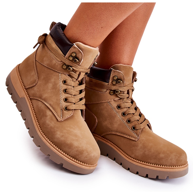 Läderskor på den bruna Ressa-plattformen