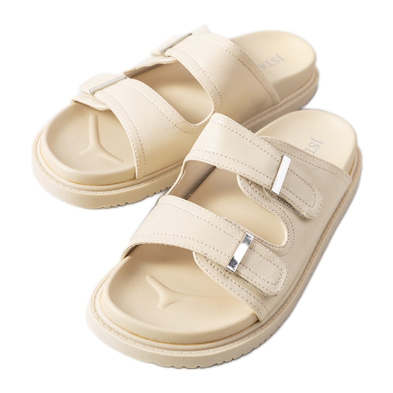 Beiga tofflor på Boonah-plattformen beige