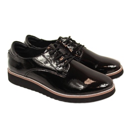 Svarta lackskor för dam Filippo